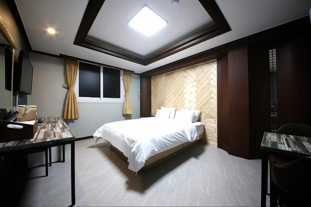 Geoje A-Plus Hotel Eksteriør bilde