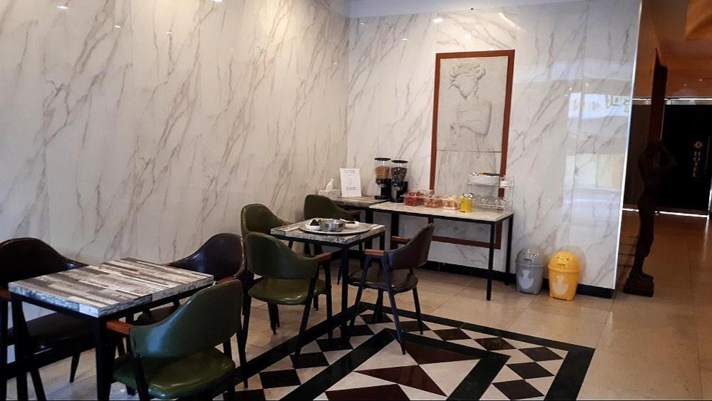 Geoje A-Plus Hotel Eksteriør bilde
